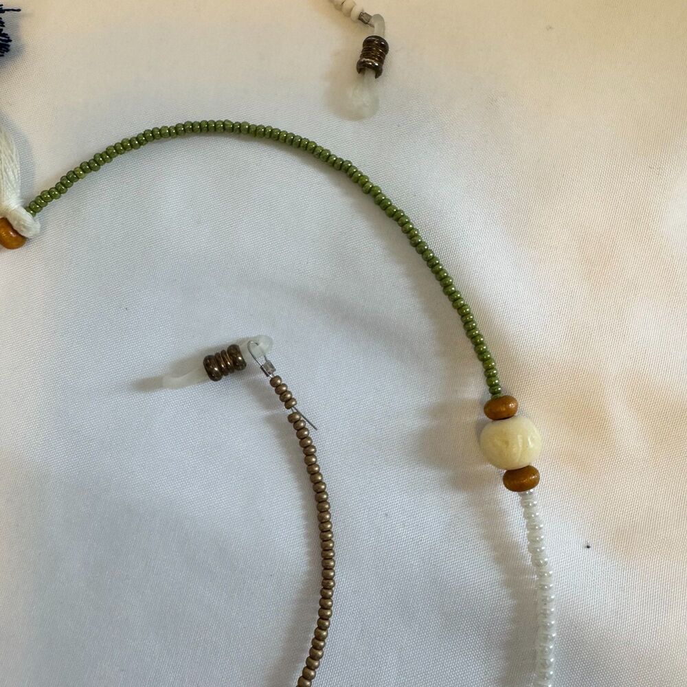🌴 Handmade Beaded and Tasseled Sunglasses Frame Chain Strap - Picture 6 of 8